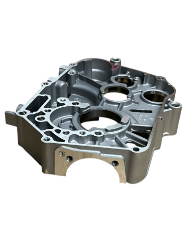 Karter silnika prawy pitbike 120 z rozrusznikem MRF 101012-0296 Części silnika MRF 120 - 4